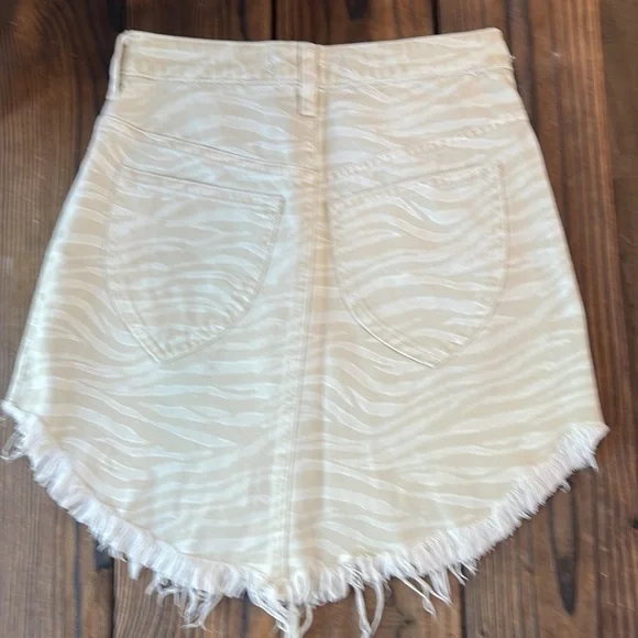 NWOT Free People Frayed Hem Tan Zebra Print Denim Skirt - Picture 4 of 4